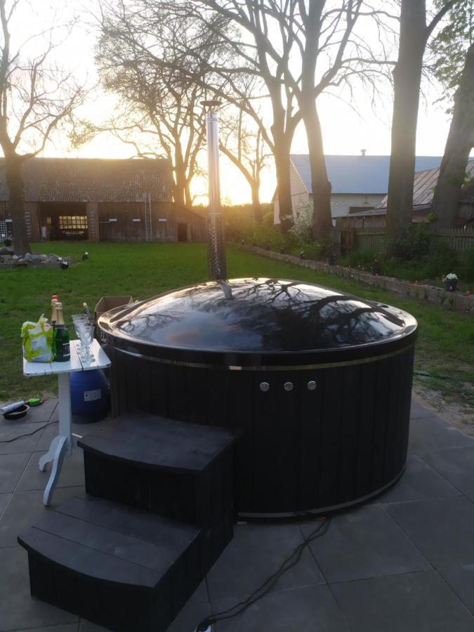 Zakrzewo Zalesie Dom W Malowniczej Wsi Z Imprezowa Stodola Hot Tub Jacuzziヴィラ エクステリア 写真